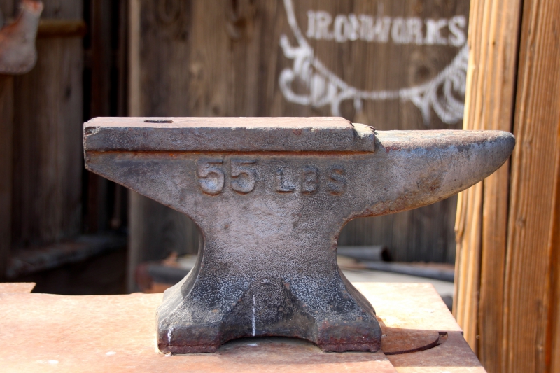 ferronnier-LA TRINITE-min_anvil-416186